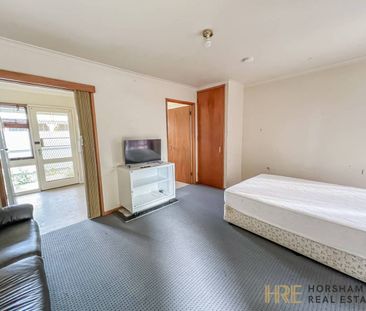 Furnished 1 Bedroom Unit - NEW CARPET - Photo 2
