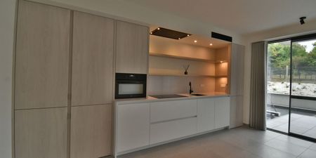 Appartement te huur in Hoeilaart voor € 1.200 met 1 slaapkamer - Photo 2