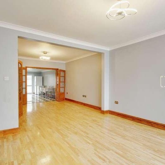 Rosemary Avenue, Hounslow, TW4 - Photo 1