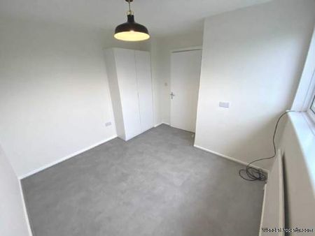 3 bedroom property to rent in Borehamwood - Photo 2