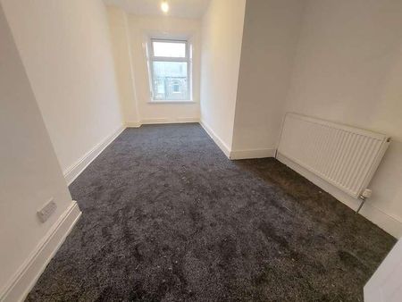 Jesmond Avenue, Bradford, BD9 - Photo 3