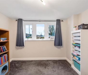 4 bedroom detached house to rent - Photo 5