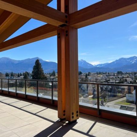 Corner Unit Condo in Chilliwack! - Photo 1