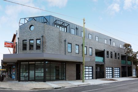 Thinking of selling? Contact our agent - Photo 3