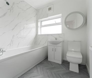 3 bed semi-detached house to rent in Yoxall Road, Solihull, B90 - Photo 2