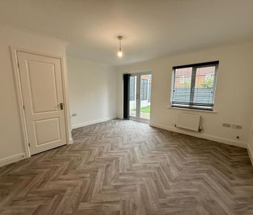 3 bedroom semi-detached house to rent - Photo 1