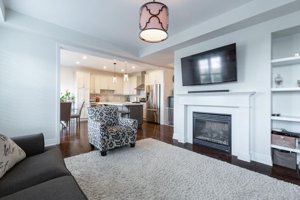 For Lease - 8 Bannister Crescent Unit# Upper, Brampton, Ontario - Photo 1