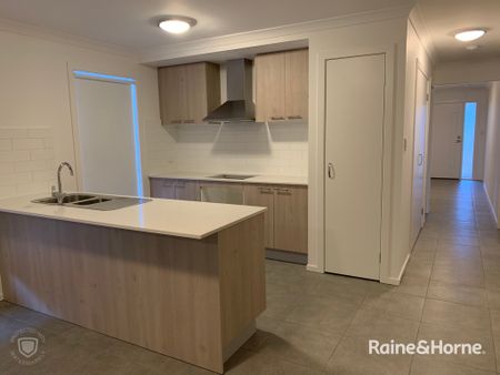 10 Prunus Court, Munno Para West, SA 5115 - Photo 5