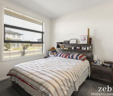 Quality Home with Space, Style and Convenience - Photo 4