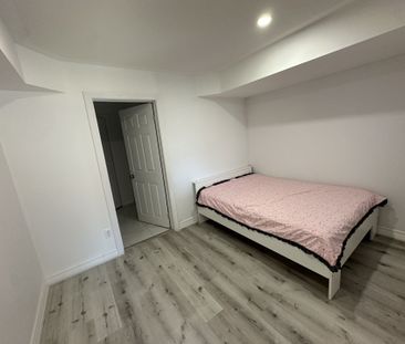 For Lease - 196 Colesbrook Road, Richmond Hill, Ontario - Photo 5