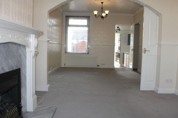 2 bedroom terraced house to rent - Photo 1