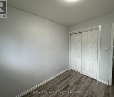8 LAKEHURST DRIVE, St. Catharines, Ontario, L2N4C2 - Photo 3