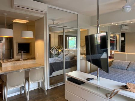 Apartamento com 1 quarto e 51m² para alugar em São João, Porto Alegre. - Photo 4