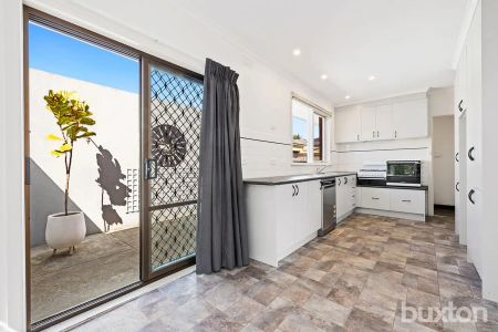 “Spacious 3 bedroom family home with established gardens” - Photo 4