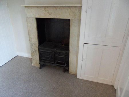 4 bedroom terraced house to rent - Photo 5