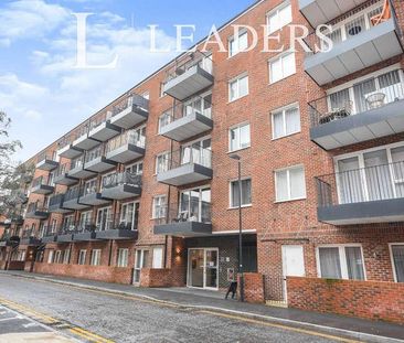 Carriage House, Goodsyard, Bishops Stortford, CM23 - Photo 2