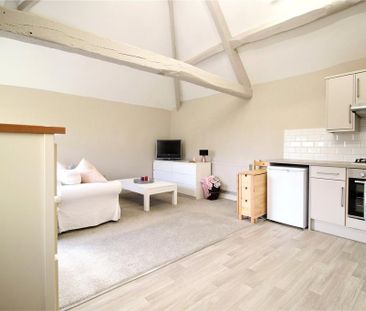 1 bedroom barn conversion to rent - Photo 2