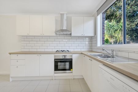 503 Grimshaw Street, Bundoora VIC 3083 - House For Rent | Domain - Photo 4