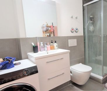 Moderne 2 ZKB mit EKB und Aufzug - Photo 5