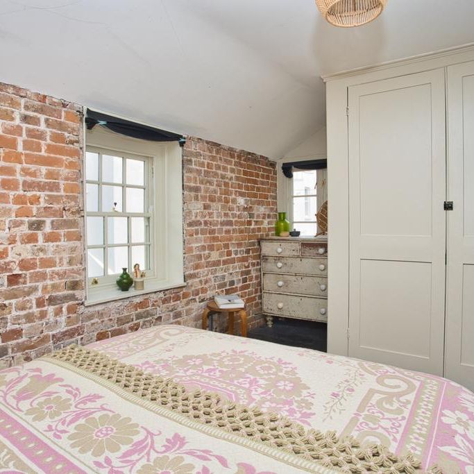 2 bedroom house to rent - Photo 1