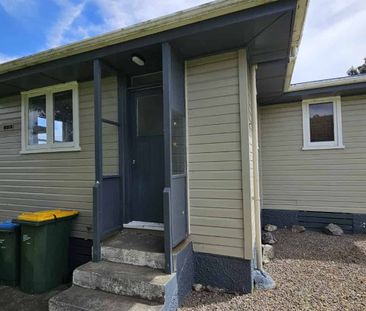 2 bedrooms in Pikarere Street - Photo 4