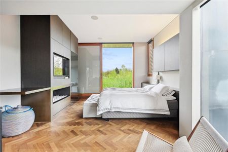 6 bedroom detached house to rent - Photo 4
