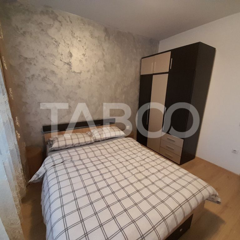 Garsoniera decomandata cu balcon loc de parcare Doamna Stanc - Fotografie 1