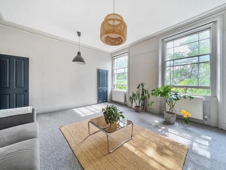 2 Bed Flat, Lewisham Way, SE4 - Photo 3