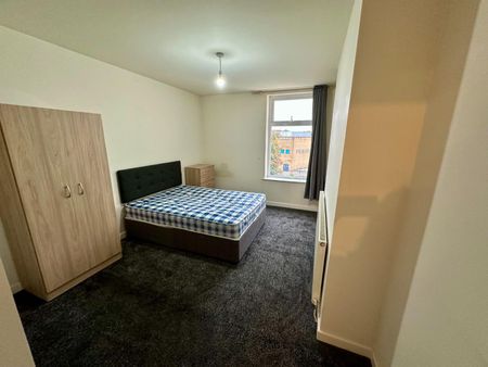 Standish Street, Burnley - Photo 3