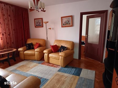 Apartament de inchiriat - Photo 2