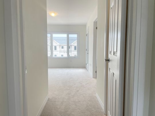 For Lease - 5 Hine Road, Brantford, Ontario - Photo 1