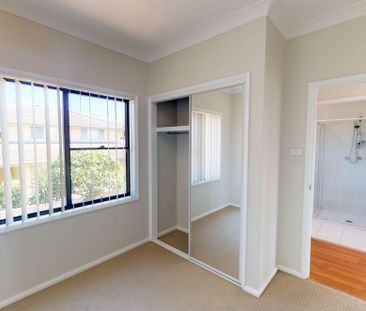 Walking on Sunshine & Partially Furnished - Photo 3