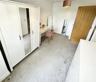 4 bedroom detached house to rent - Photo 5