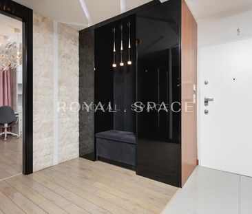 Apartament z tarasem i widokiem na zieleń na Woli! - Photo 2