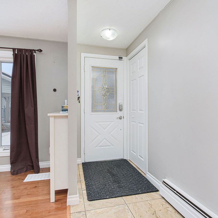 For Lease - 1513 QUEENSWOOD Crescent, Orleans - Cumberland and Area, Ontario - Photo 1