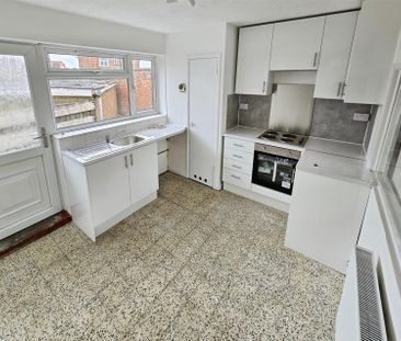 2 Bedroom Apartment to Rent in Hillary Road, Rushden, Northants, NN10 - Photo 6