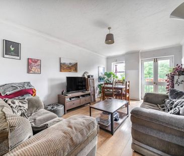 2 bedroom flat to rent - Photo 3
