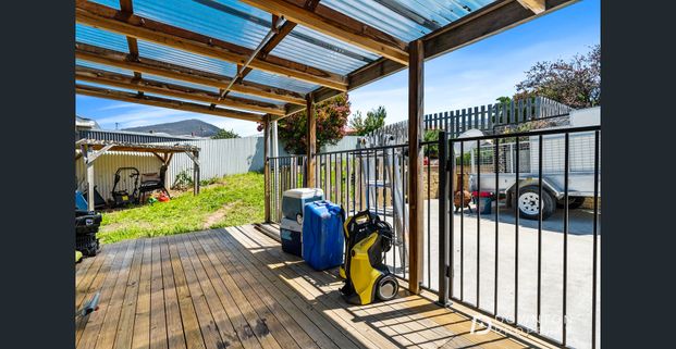 Updated Family Home! - Photo 1