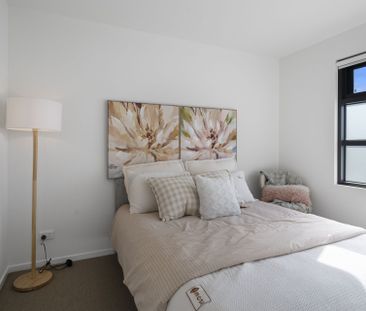 Stylish 2 Bedroom Unit in Prime Brighton Location - Photo 6