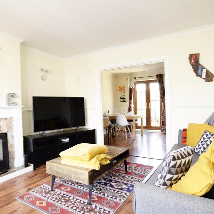 3 bedroom semi-detached house to rent - Photo 1