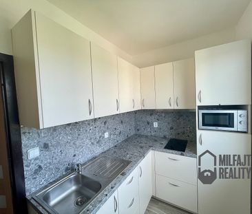 Pronájem bytu 1+1 37 m² - Photo 1