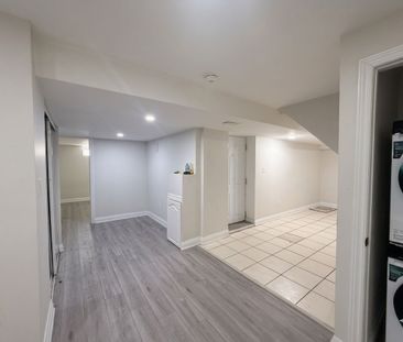 For Lease - 806 Envoy Drive, Mississauga, Ontario - Photo 5