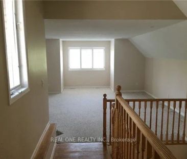 Detached Home For Lease | W9048314 - Photo 6
