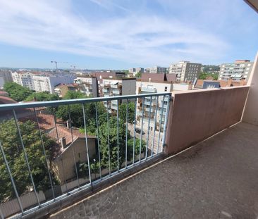 Location Appartement 3 pièces 56m² LYON 7ème - Photo 2
