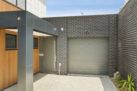 Unit 4/2 Pitches Street, Moonee Ponds. - Photo 4