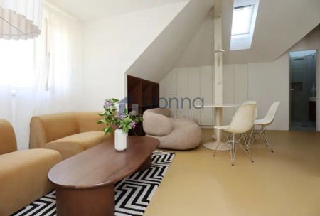 Pronájem stylového podkrovního bytu 2+kk na Hanspaulce, Praha 6 - Dejvice, Fetrovská ulice - Photo 2