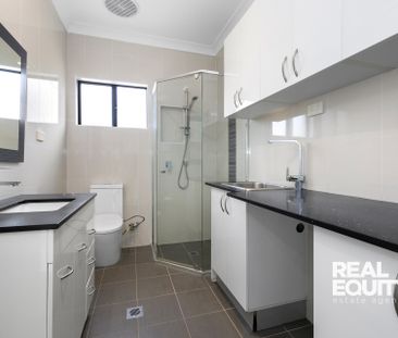 1A Sandover Court, Wattle Grove NSW 2173 - Villa For Rent | Domain - Photo 3