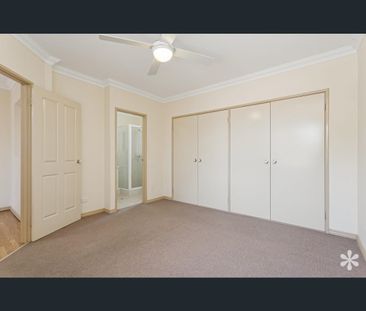 55B Eastbourne Crescent, Nollamara, WA 6061 - Photo 6