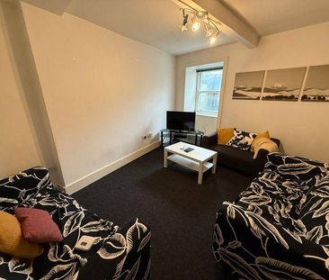 Mixed use to rent - Photo 1