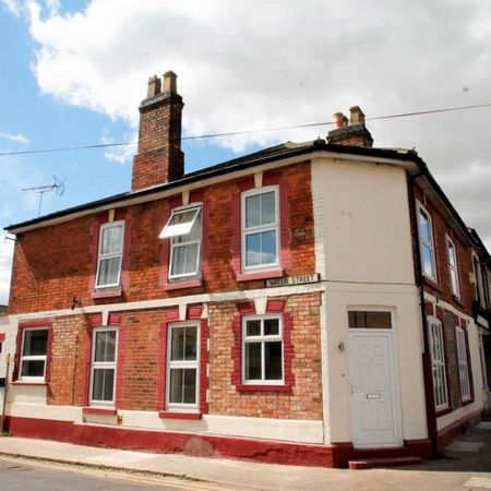 1 bedroom in a house share to rent - Photo 4